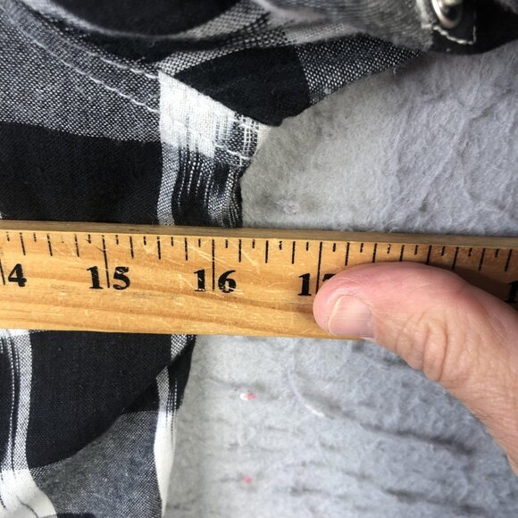 Ryan Michael Shirt Womens Small Black White Plaid Western Pearl Snap Embroidered - Picture 4 of 16